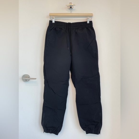 Aritzia TNA Track Pants, Size Small - Picture 1 of 4